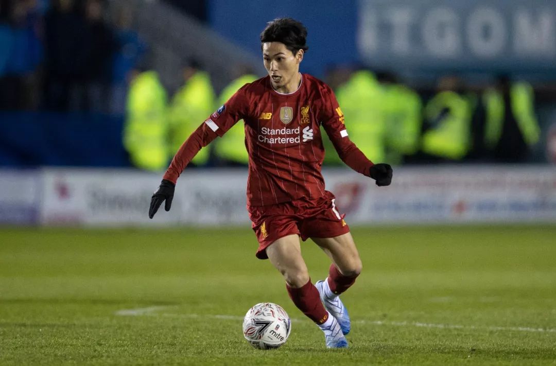 爱游戏体育-卡纳瓦罗与乌兹别克斯坦足协谈判